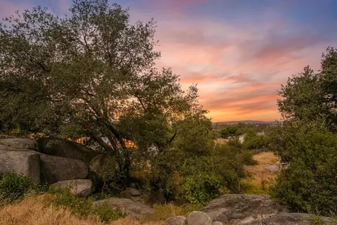 Exterior - 131 Ransom Hill Ln, Ramona, CA 92065 photo 6 of 7