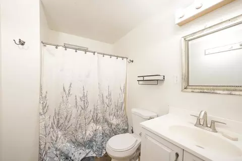 Bath - 131 Ransom Hill Ln, Ramona, CA 92065 photo 1 of 3