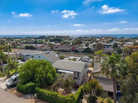 View/Area - 852 Dewitt Ave, Encinitas, CA 92024 photo 4 of 8
