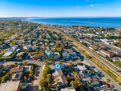 View/Area - 852 Dewitt Ave, Encinitas, CA 92024 photo 7 of 8
