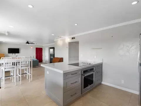 Kitchen - 852 Dewitt Ave, Encinitas, CA 92024 photo 4 of 4