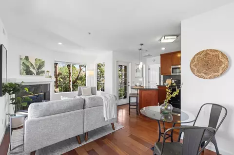 727 Robinson Ave #C, San Diego, CA 92103