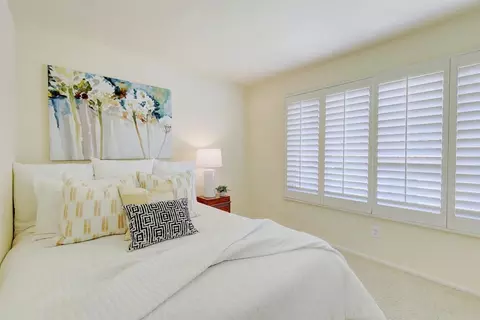 Bedroom - 1982 Fairlee Dr, Encinitas, CA 92024 photo 6 of 7