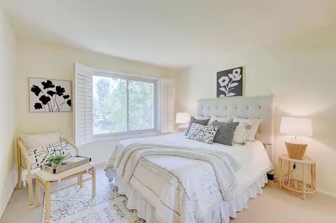 Bedroom - 1982 Fairlee Dr, Encinitas, CA 92024 photo 1 of 7