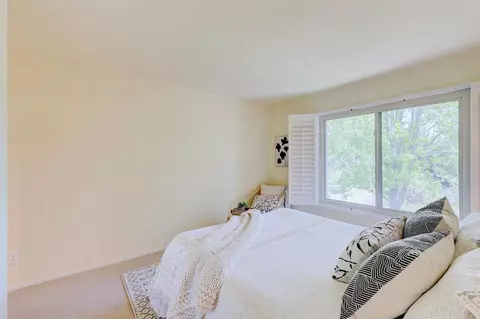 Bedroom - 1982 Fairlee Dr, Encinitas, CA 92024 photo 2 of 7