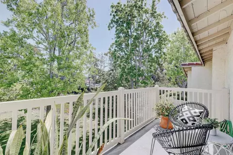 Exterior - 1982 Fairlee Dr, Encinitas, CA 92024 photo 4 of 9