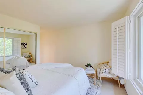 Bedroom - 1982 Fairlee Dr, Encinitas, CA 92024 photo 4 of 7