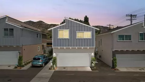 13408 N Manzanillo Ln, Sylmar, CA 91342