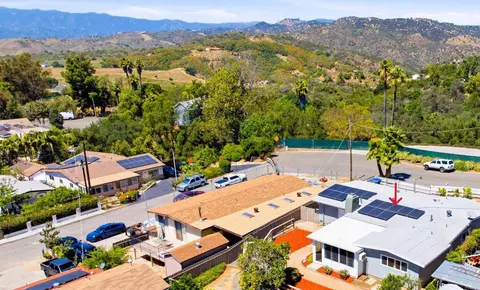 View/Area - 421 Hillcrest Ln, Fallbrook, CA 92028 photo 3 of 5