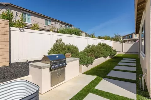 Exterior - 39665 Foxtail Dr, Temecula, CA 92591 photo 6 of 12