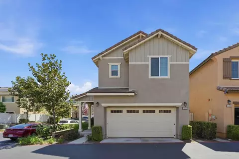Exterior - 35302 Brown Galloway Ln, Fallbrook, CA 92028 photo 2 of 10