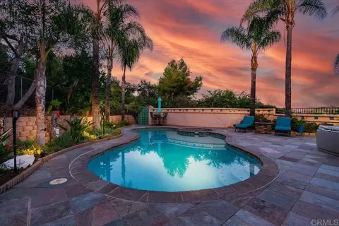 16355 Whispering Oaks Dr, Ramona, CA 92065