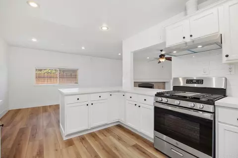 4919 Roja Dr, Oceanside, CA 92057