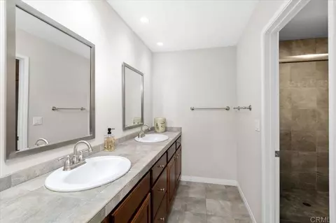 Bath - 4233 Los Padres Dr, Fallbrook, CA 92028 photo 1 of 2