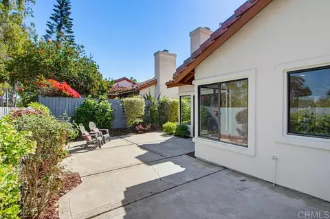 Exterior - 2020 Coolngreen Ln, Encinitas, CA 92024 photo 8 of 10