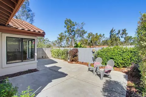 Exterior - 2020 Coolngreen Ln, Encinitas, CA 92024 photo 5 of 10