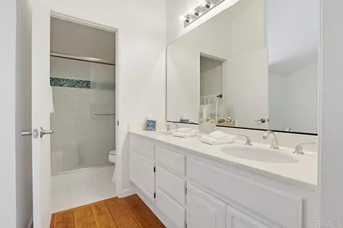 Bath - 2020 Coolngreen Ln, Encinitas, CA 92024 photo 4 of 5