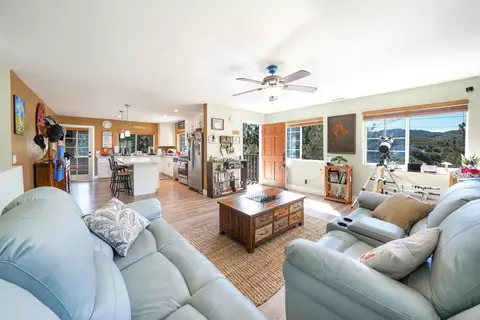 Living - 3691 Circle Dr, Julian, CA 92036 photo 4 of 6