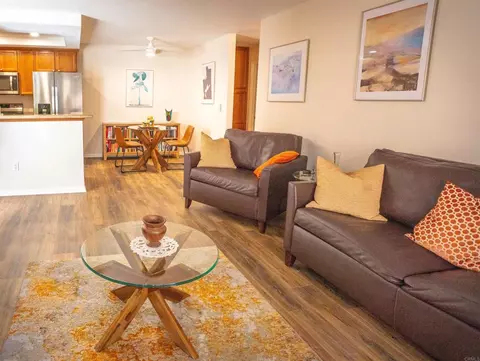 Living - 432 Edgehill Ln #79, Oceanside, CA 92054 photo 2 of 2