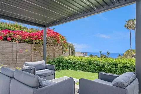 612 8th St, Del Mar, CA 92014
