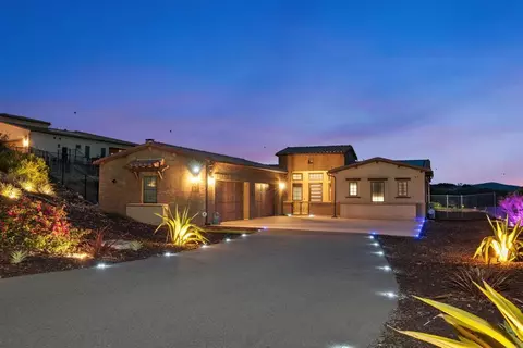 3881 Rancho Summit Dr, Encinitas, CA 92024