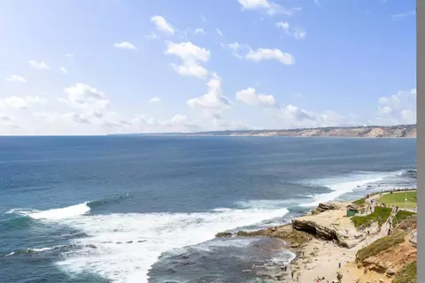 View/Area - 939 Coast Blvd #10E, La Jolla, CA 92037 photo 5 of 7