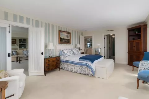 Bedroom - 939 Coast Blvd #10E, La Jolla, CA 92037 photo 6 of 8