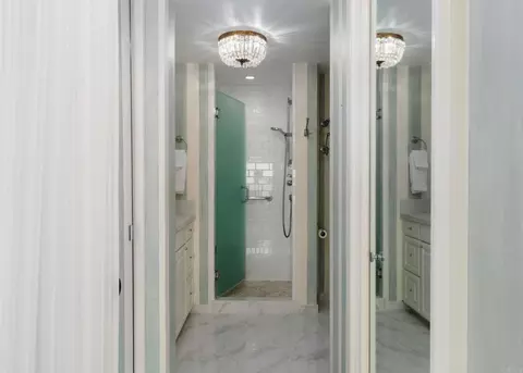 Bath - 939 Coast Blvd #10E, La Jolla, CA 92037 photo 1 of 4