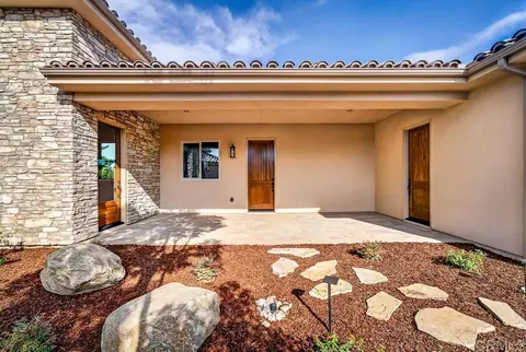 Exterior - 3066 Via Montevina, Fallbrook, CA 92028 photo 9 of 26