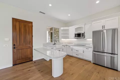 Kitchen - 3066 Via Montevina, Fallbrook, CA 92028 photo 8 of 9