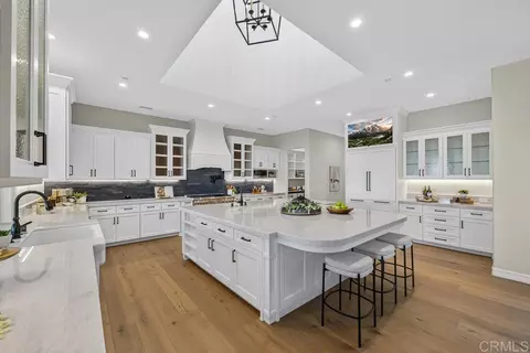 Kitchen - 3066 Via Montevina, Fallbrook, CA 92028 photo 1 of 11