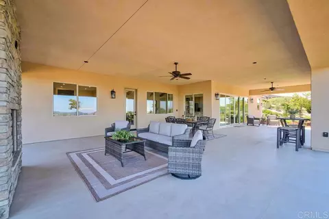 Exterior - 3066 Via Montevina, Fallbrook, CA 92028 photo 4 of 21