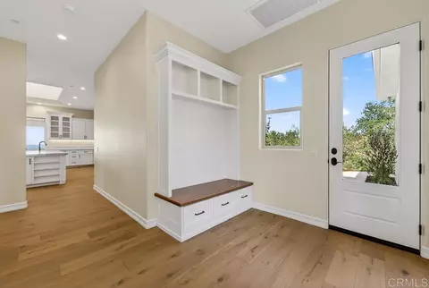 Entry Way - 3066 Via Montevina, Fallbrook, CA 92028 photo 2 of 3