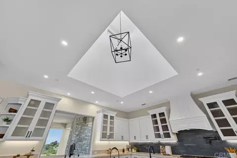 Entry Way - 3066 Via Montevina, Fallbrook, CA 92028 photo 1 of 4
