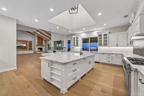 Kitchen - 3066 Via Montevina, Fallbrook, CA 92028 photo 9 of 9