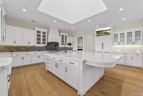 Kitchen - 3066 Via Montevina, Fallbrook, CA 92028 photo 3 of 9