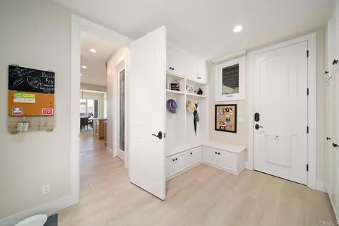 Entry Way - 1922 S Pacific St, Oceanside, CA 92054 photo 6 of 6