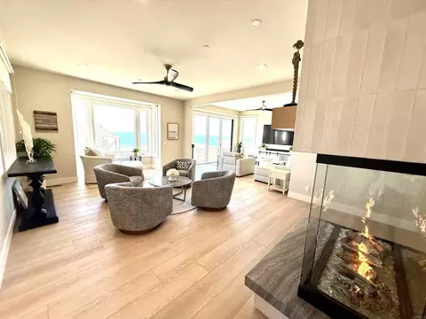 Living - 1922 S Pacific St, Oceanside, CA 92054 photo 2 of 10