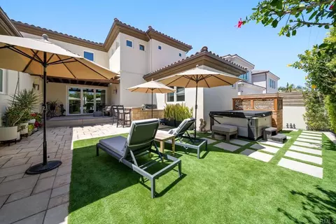 Exterior - 1922 S Pacific St, Oceanside, CA 92054 photo 10 of 14