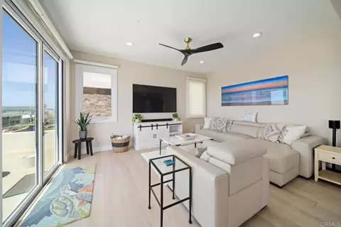 Living - 1922 S Pacific St, Oceanside, CA 92054 photo 5 of 10