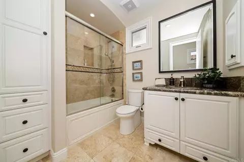 Bath - 1922 S Pacific St, Oceanside, CA 92054 photo 2 of 3