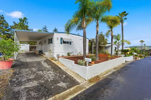 1145 E Barham Dr #SPC 260, San Marcos, CA 92078