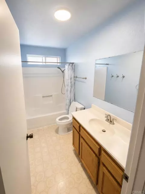 Bath - 6436 Cahuilla Ave, Twentynine Palms, CA 92277 photo 1 of 2