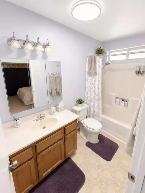 Bath - 6436 Cahuilla Ave, Twentynine Palms, CA 92277 photo 2 of 2