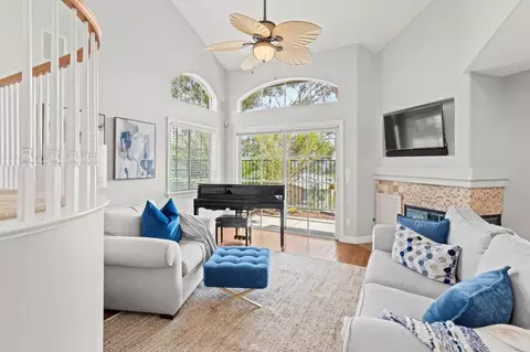 12041 Tivoli Park Row #1, San Diego, CA 92128