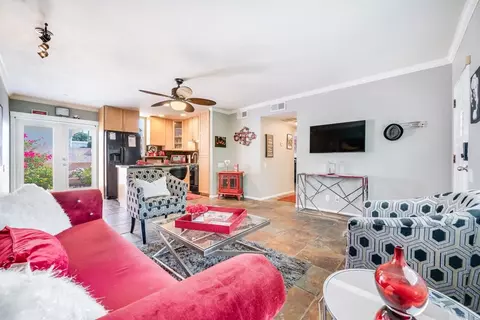 800 E Cottonwood Rd, Palm Springs, CA 92262