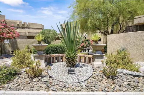 481 Bradshaw Ln #13, Palm Springs, CA 92262