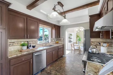 Kitchen - 403 S Horne, Oceanside, CA 92054 photo 4 of 5
