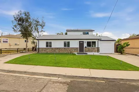 9367 De Camp Dr, La Mesa, CA 91942