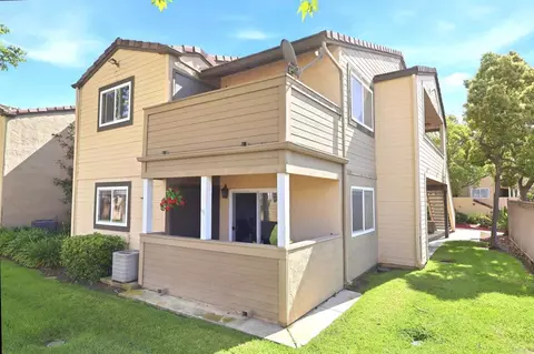 Exterior - 5004 Los Morros Way #2, Oceanside, CA 92057 photo 2 of 4